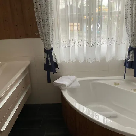 Szilvias Apartman *