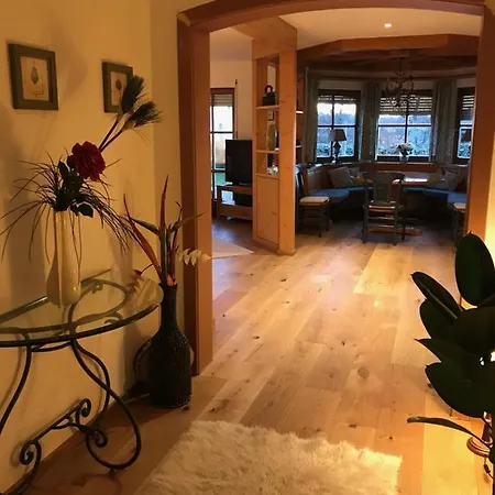 Szilvias Apartment *
